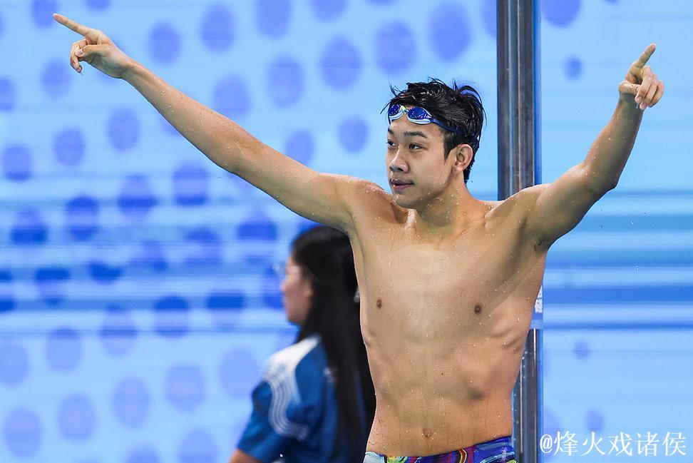 张展硕破全国青年纪录夺全运会男子800米自由泳金牌 张展硕破全国青年纪录夺全运会男子800米自由泳金牌